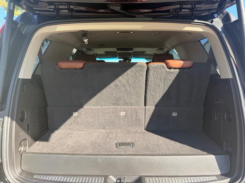 Cadillac Escalade Luxury 4WD 2016