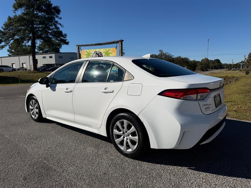 Toyota Corolla LE 2021
