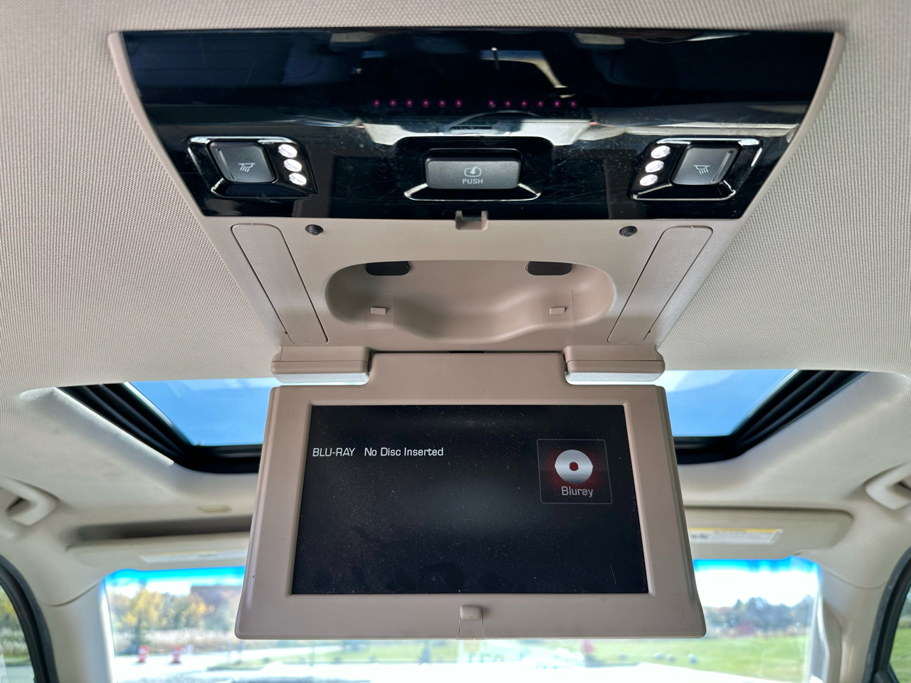GMC Yukon Denali 4WD 2016