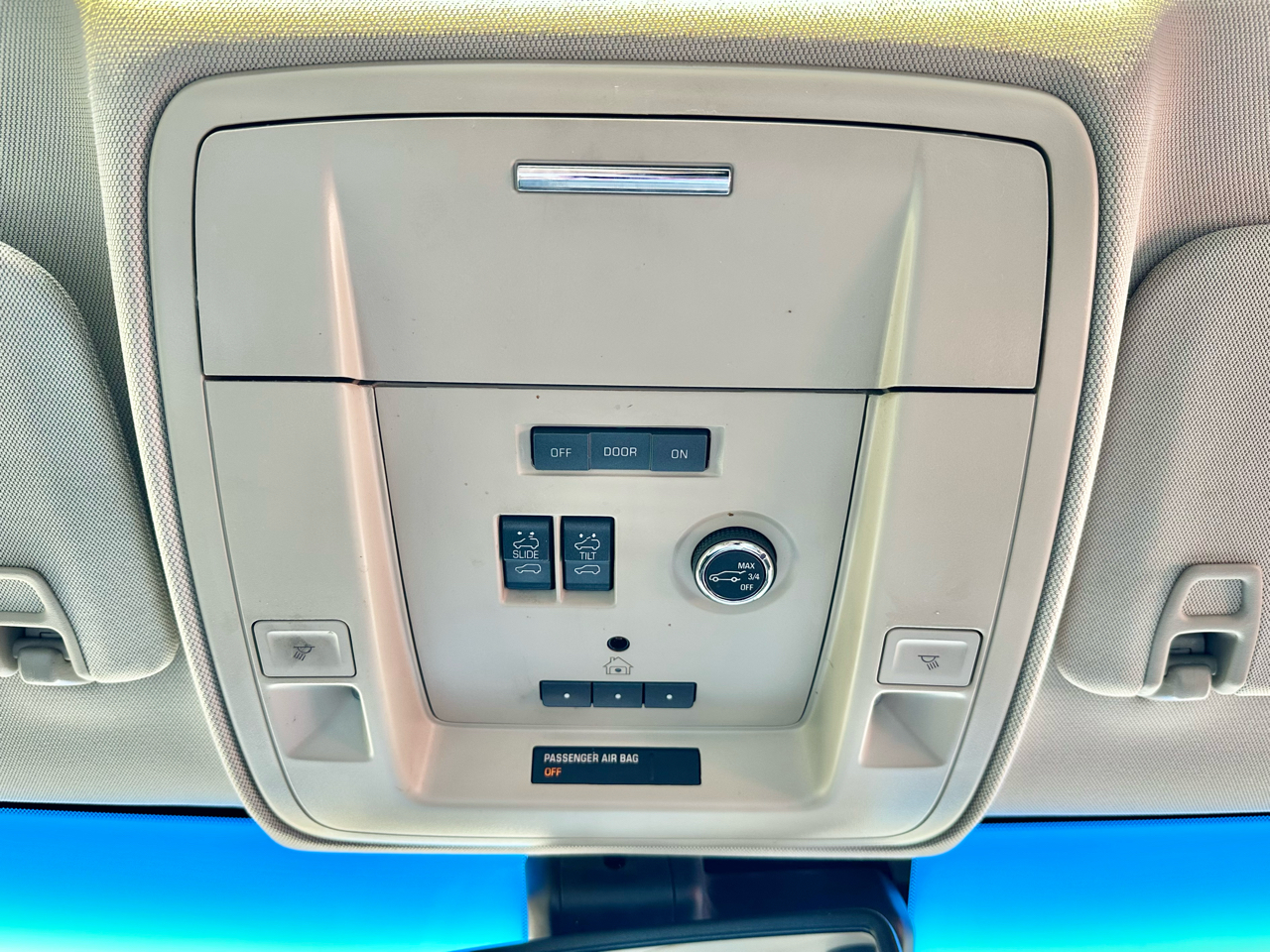 GMC Yukon Denali 4WD 2016