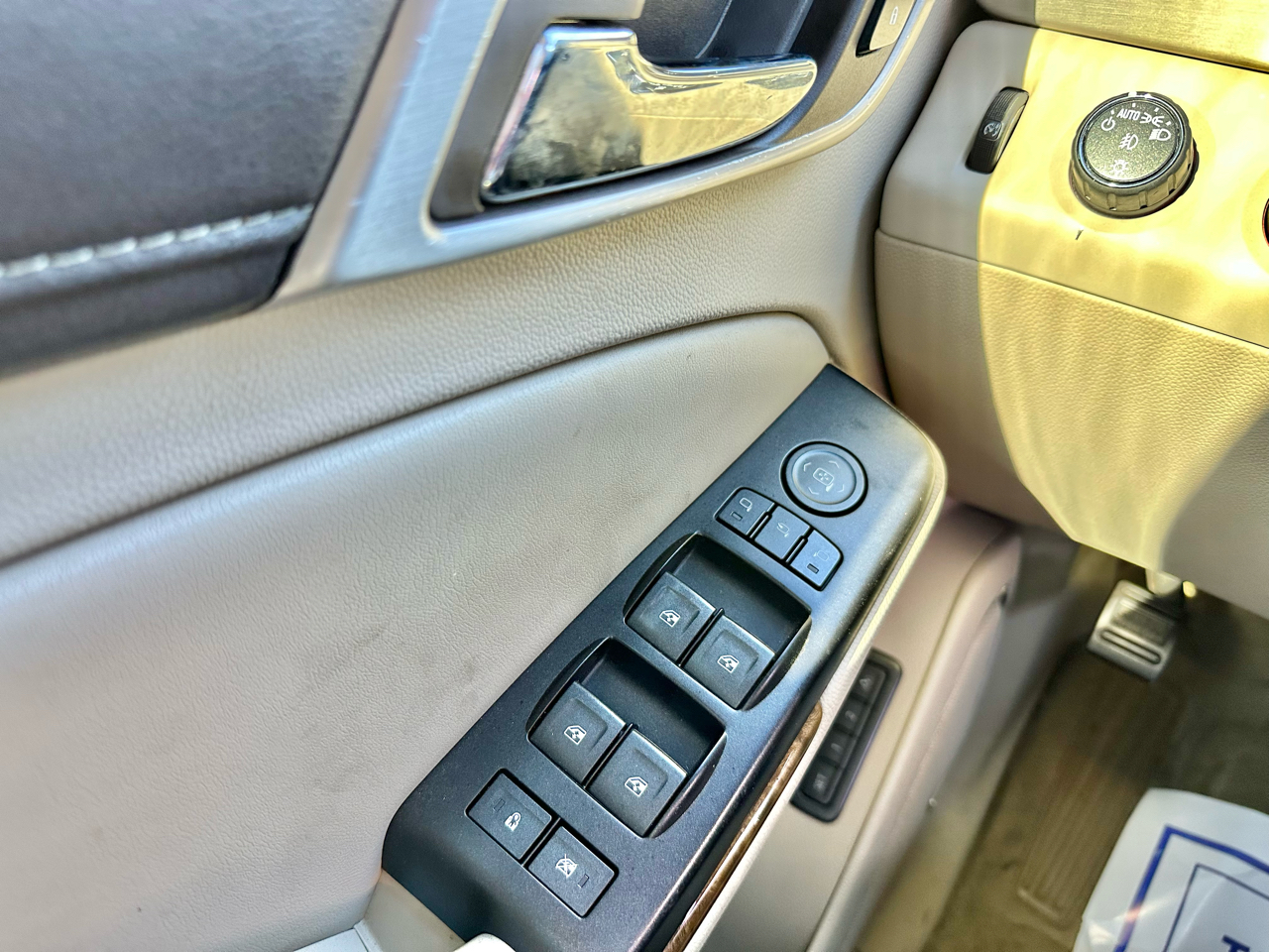 GMC Yukon Denali 4WD 2016