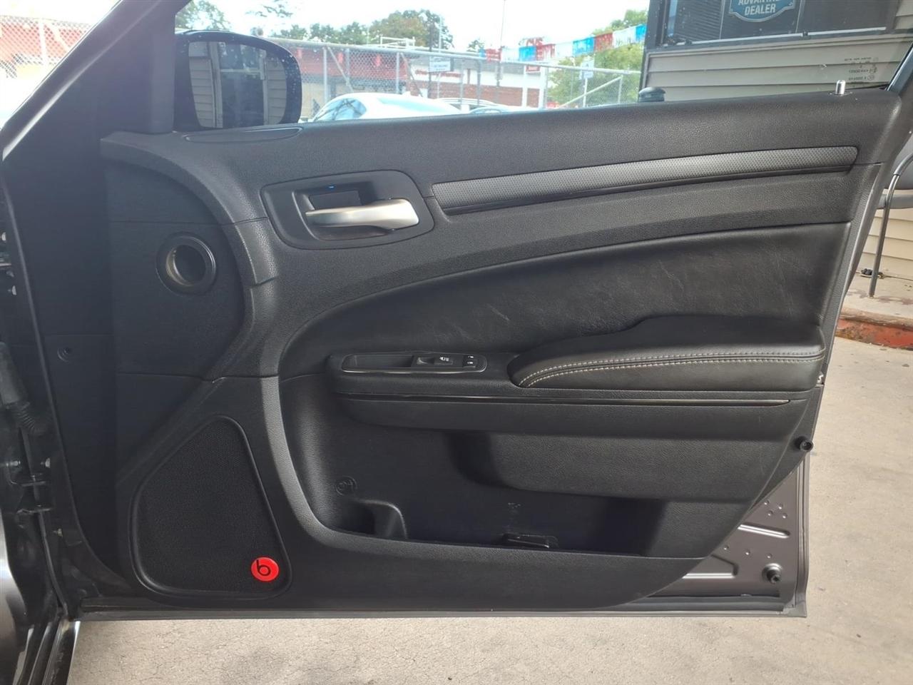 Chrysler 300  2013