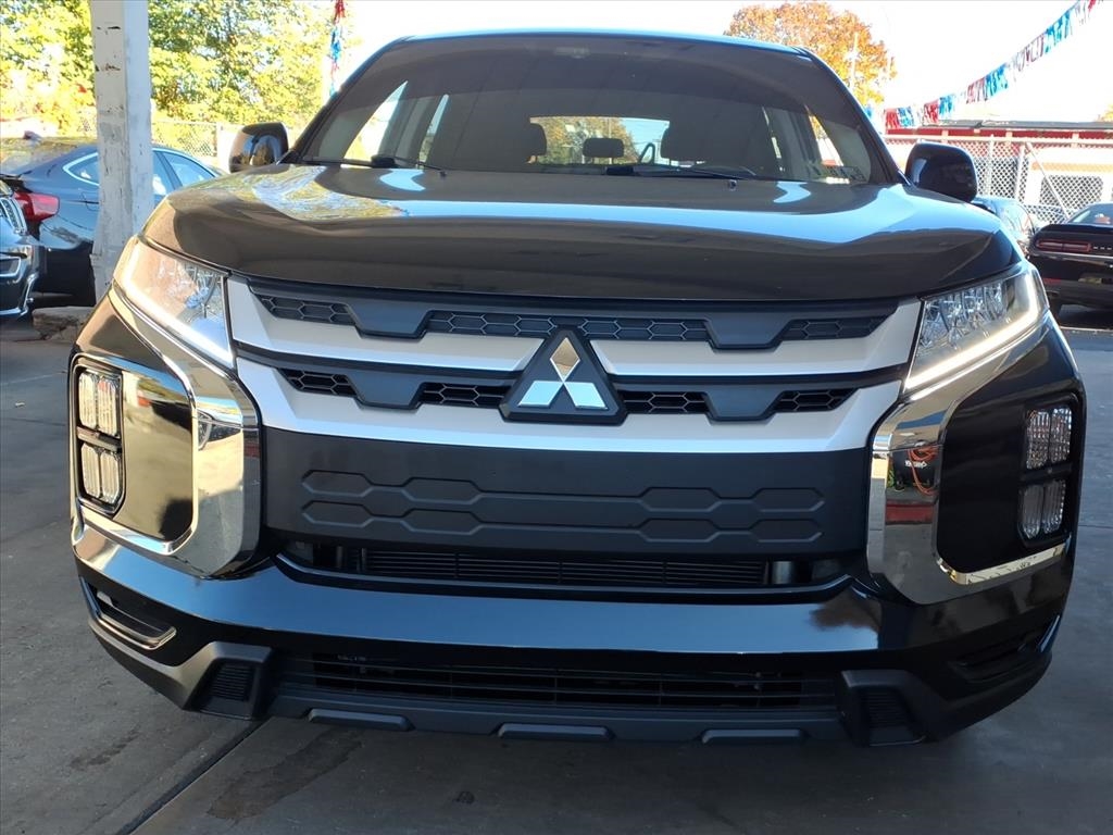 Mitsubishi Outlander Sport  2021