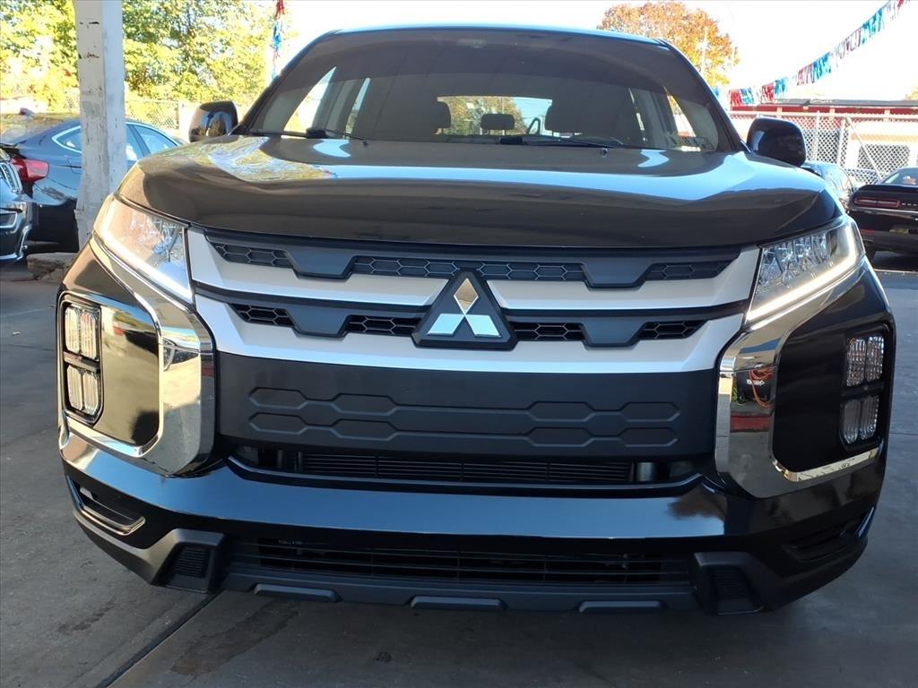 Mitsubishi Outlander Sport  2021