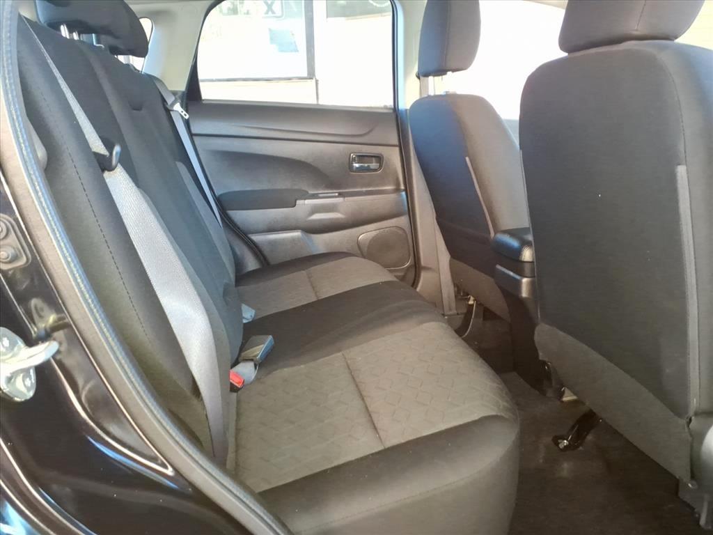 Mitsubishi Outlander Sport  2021