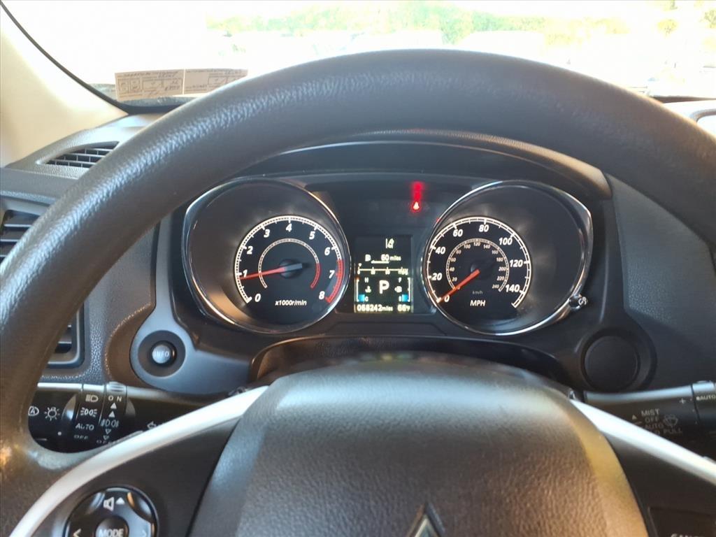 Mitsubishi Outlander Sport  2021