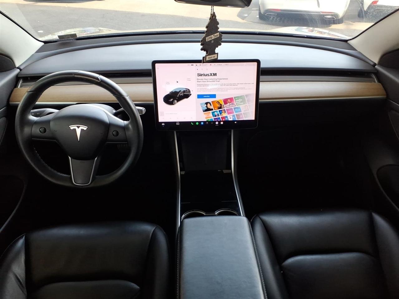 Tesla Model 3  2020