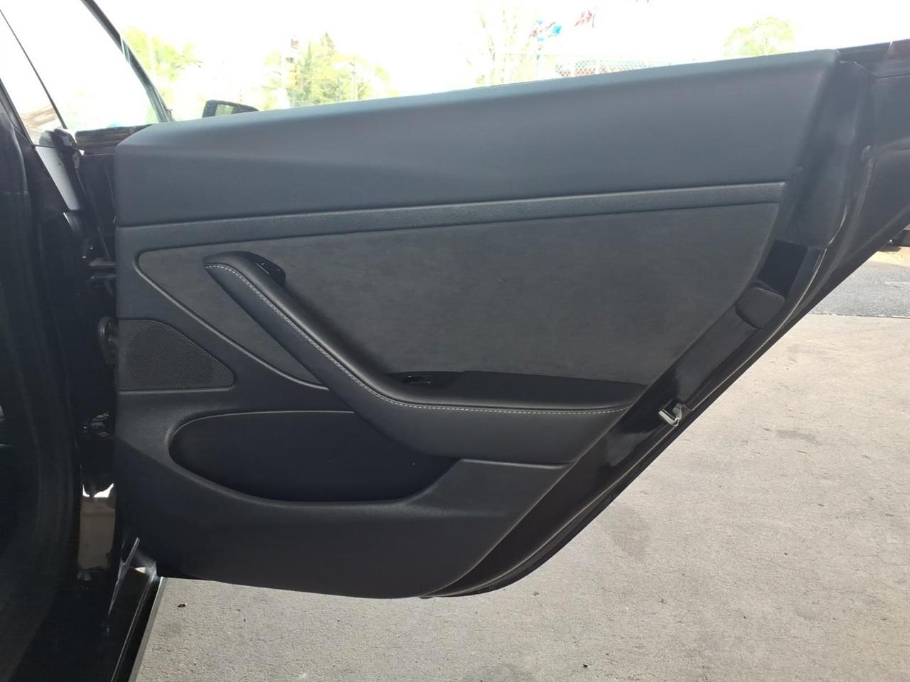 Tesla Model 3  2020