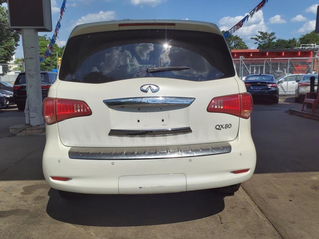 Infiniti QX80  2017
