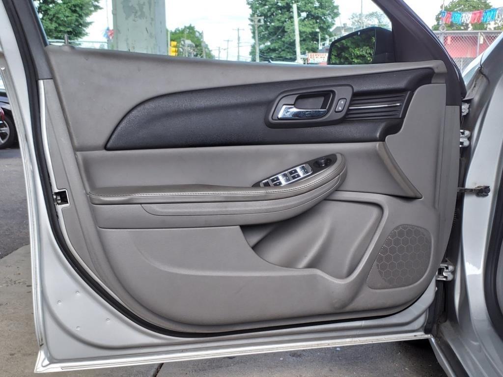 Chevrolet Malibu  2013