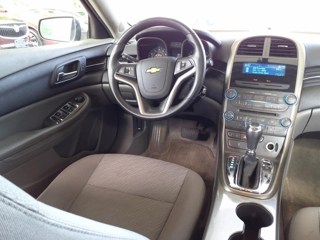 Chevrolet Malibu  2013