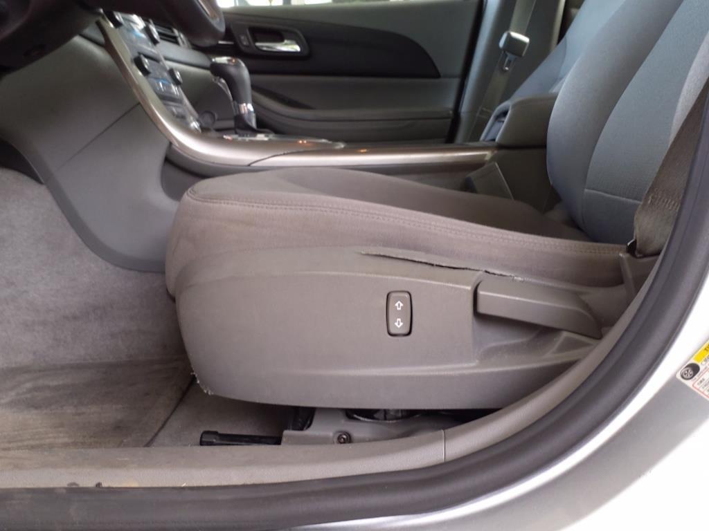 Chevrolet Malibu  2013