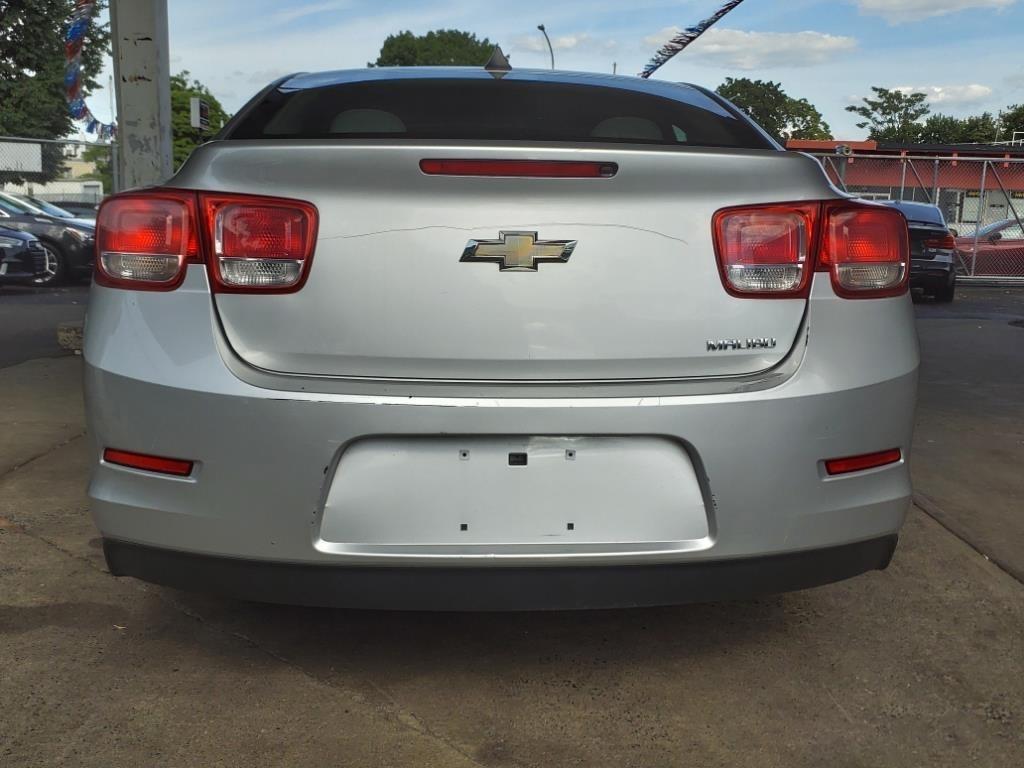 Chevrolet Malibu  2013