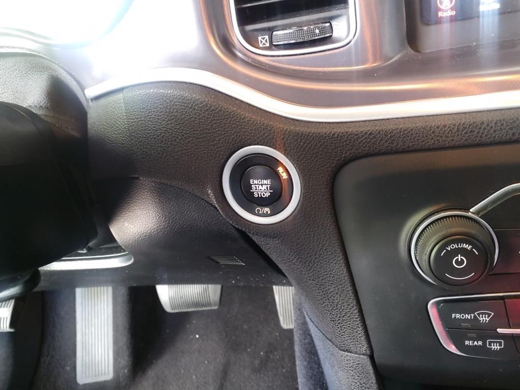 Dodge Charger  2020