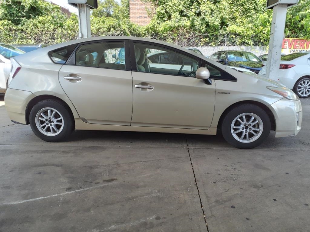 Toyota Prius  2011
