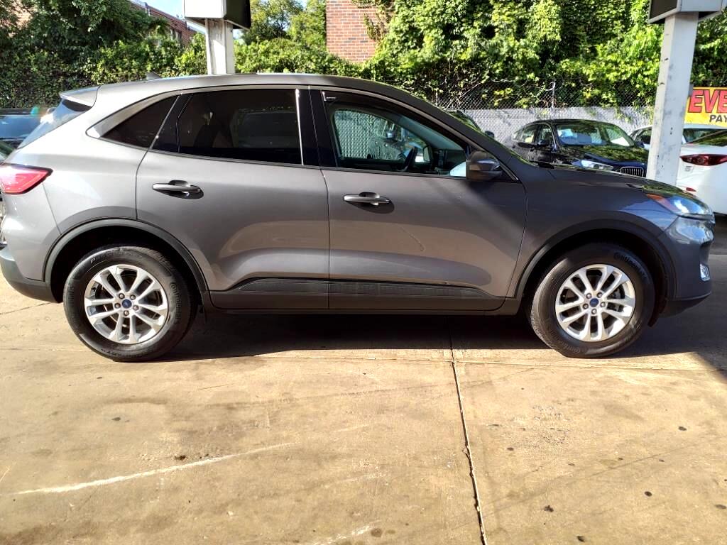 Ford Escape  2021