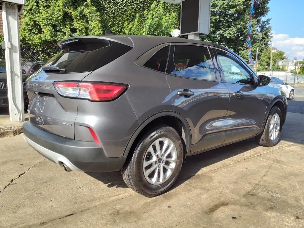 Ford Escape  2021