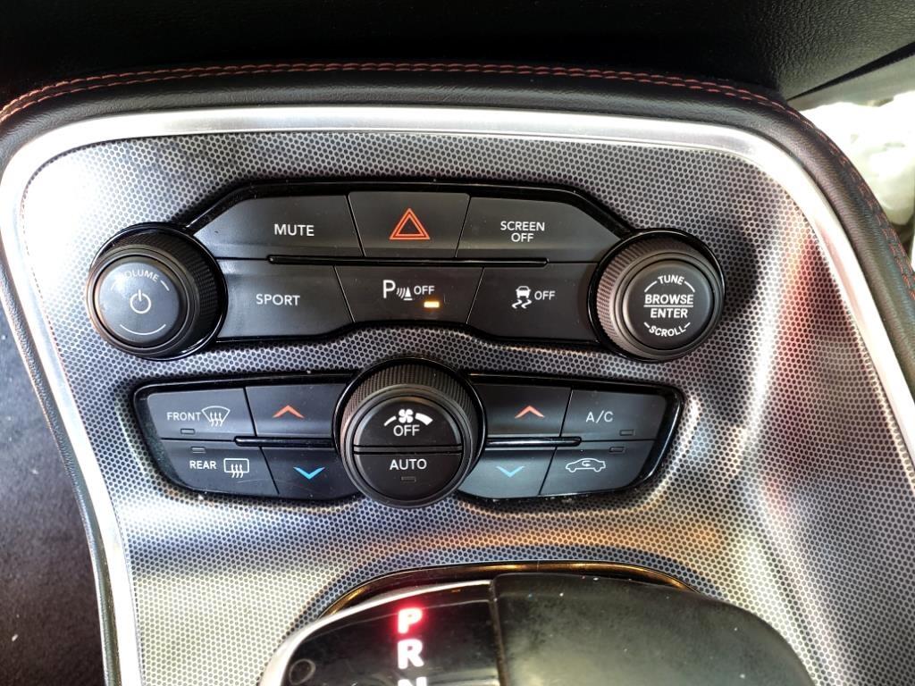 Dodge Challenger  2017