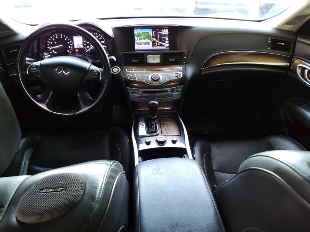 Infiniti M37  2012