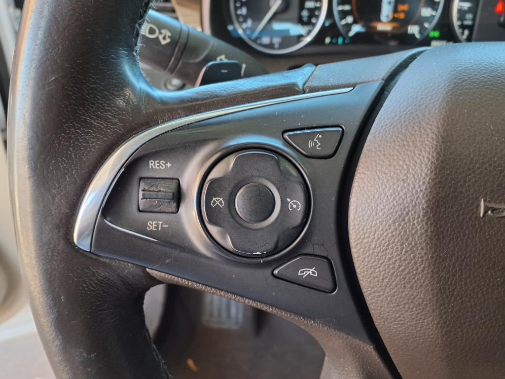 Buick LaCrosse  2017 Buick LaCrosse  2017