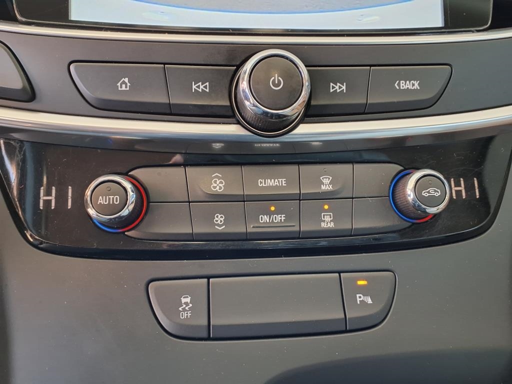 Buick LaCrosse  2017 Buick LaCrosse  2017