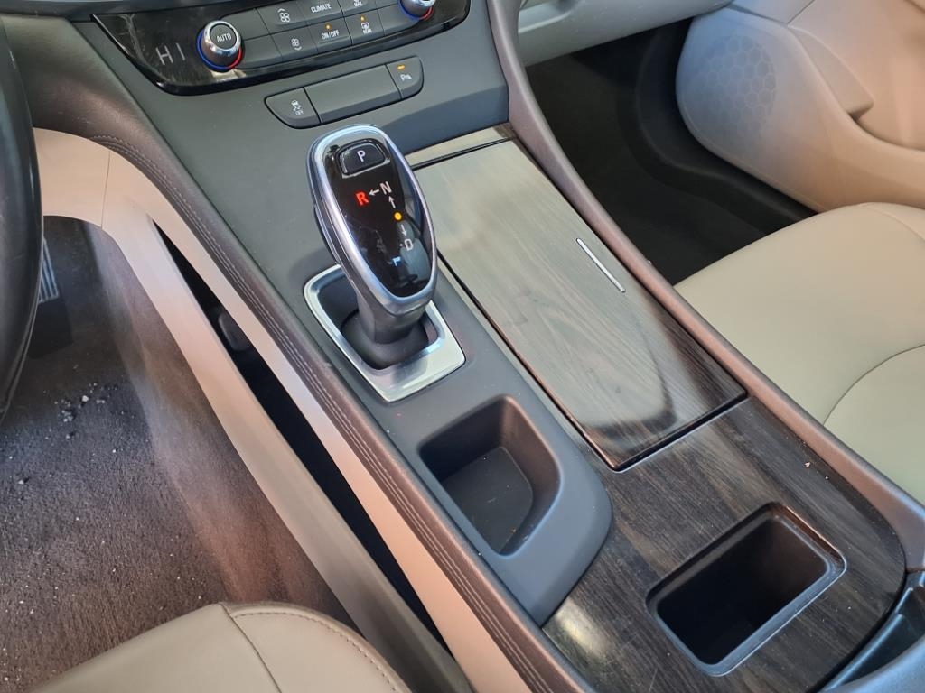 Buick LaCrosse  2017 Buick LaCrosse  2017