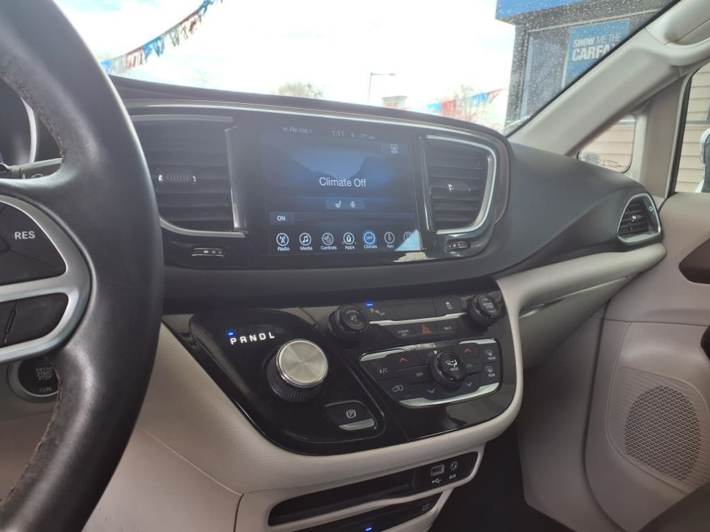 Chrysler Pacifica  2017 Chrysler Pacifica  2017