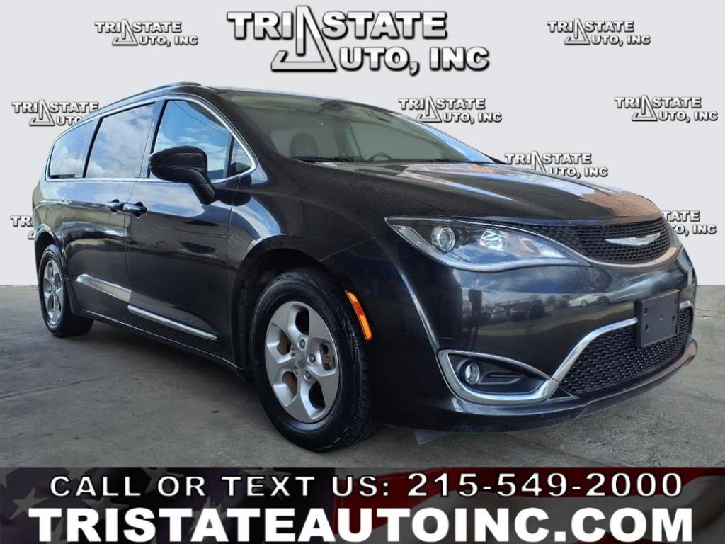 2017 Chrysler Pacifica Touring-L Plus
