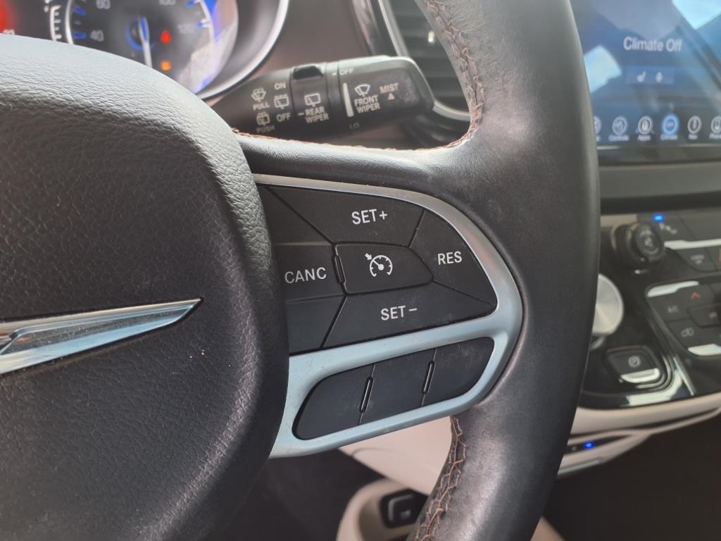 Chrysler Pacifica  2017