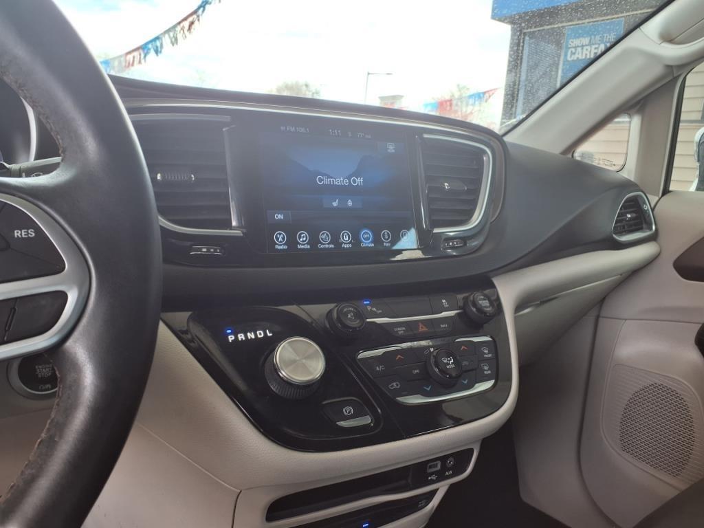 Chrysler Pacifica  2017