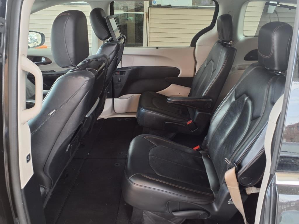 Chrysler Pacifica  2017