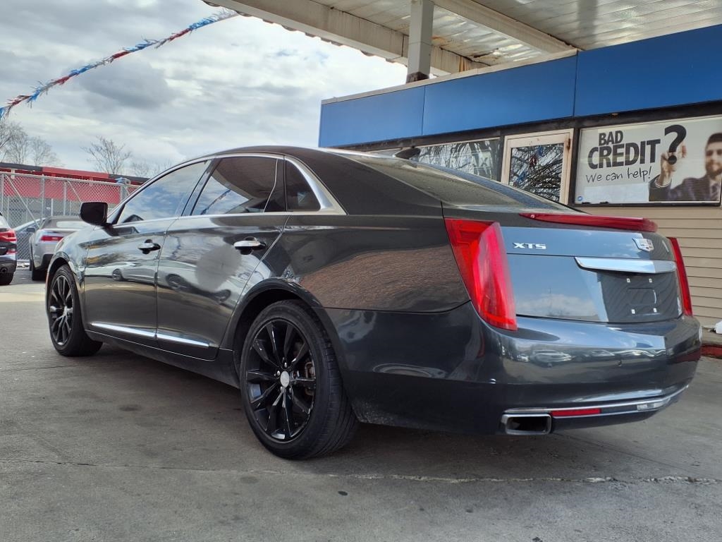 Cadillac XTS  2016