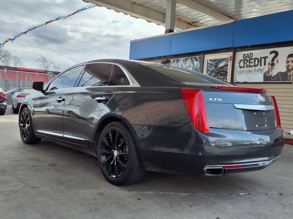 Cadillac XTS  2016
