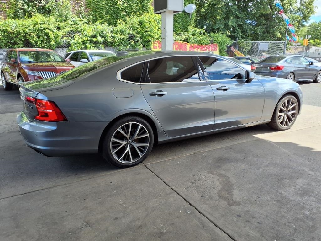 Volvo S90  2018