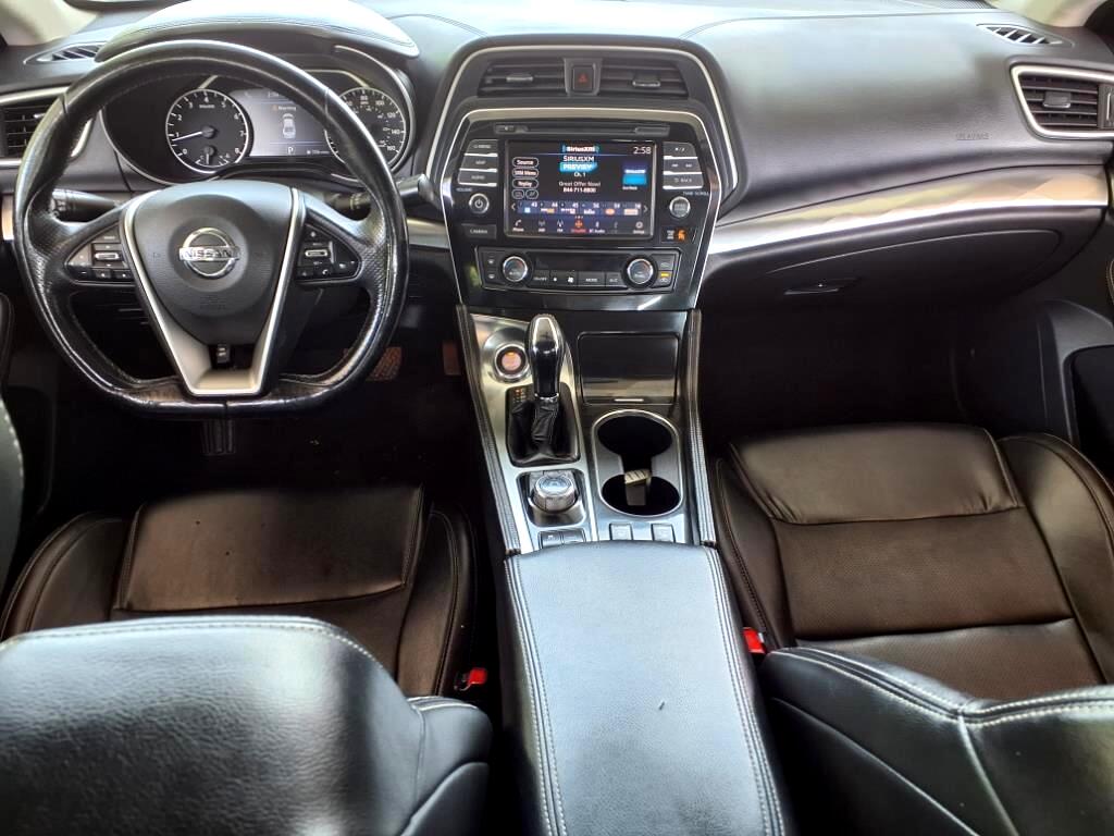 Nissan Maxima  2019