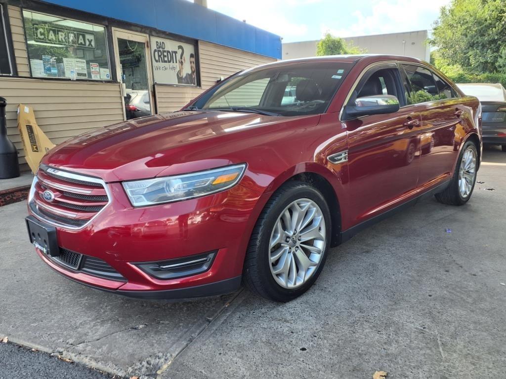 Ford Taurus  2015