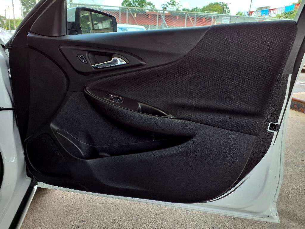 Chevrolet Malibu  2025