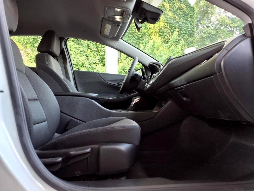 Chevrolet Malibu  2025