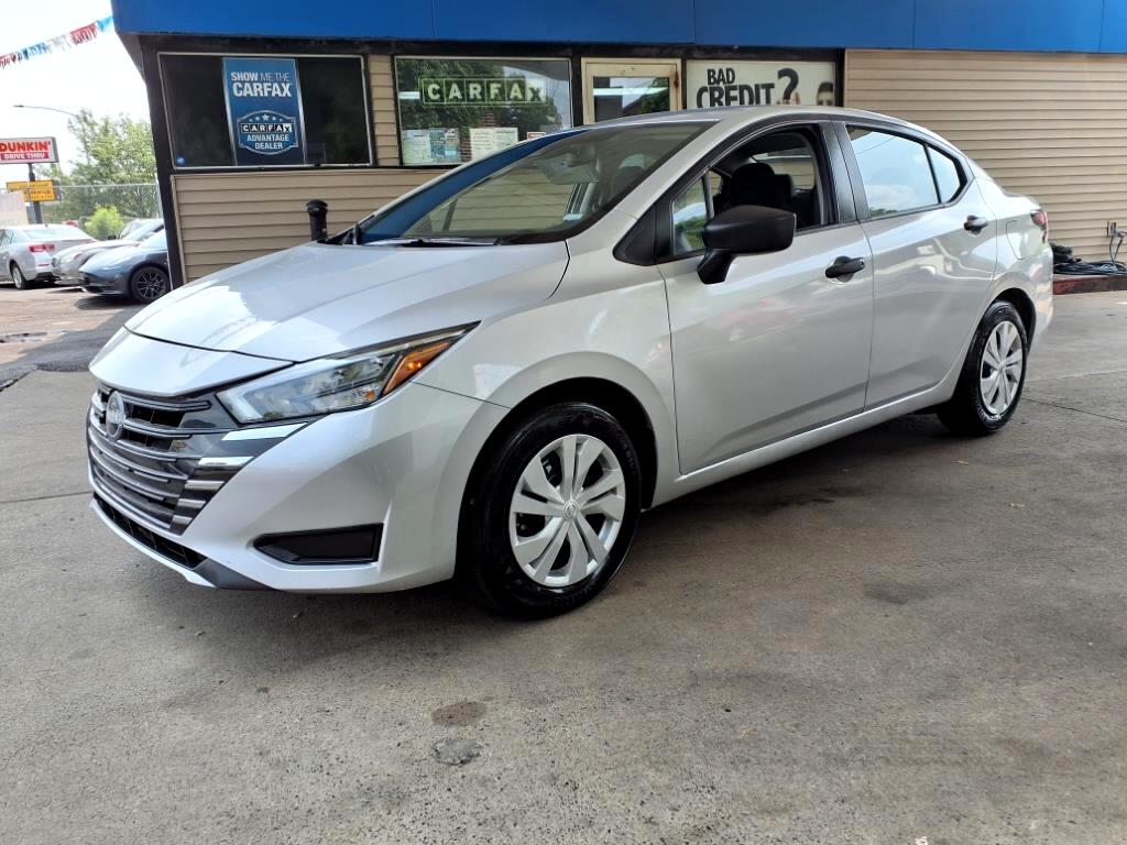 Nissan Versa  2025
