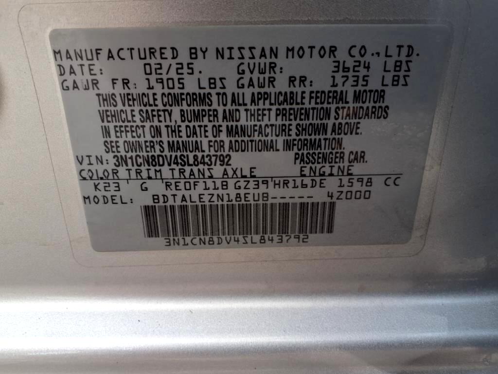 Nissan Versa  2025