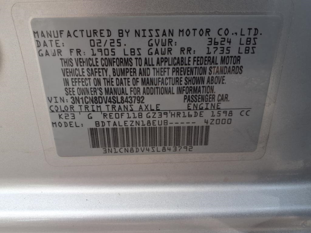 Nissan Versa  2025