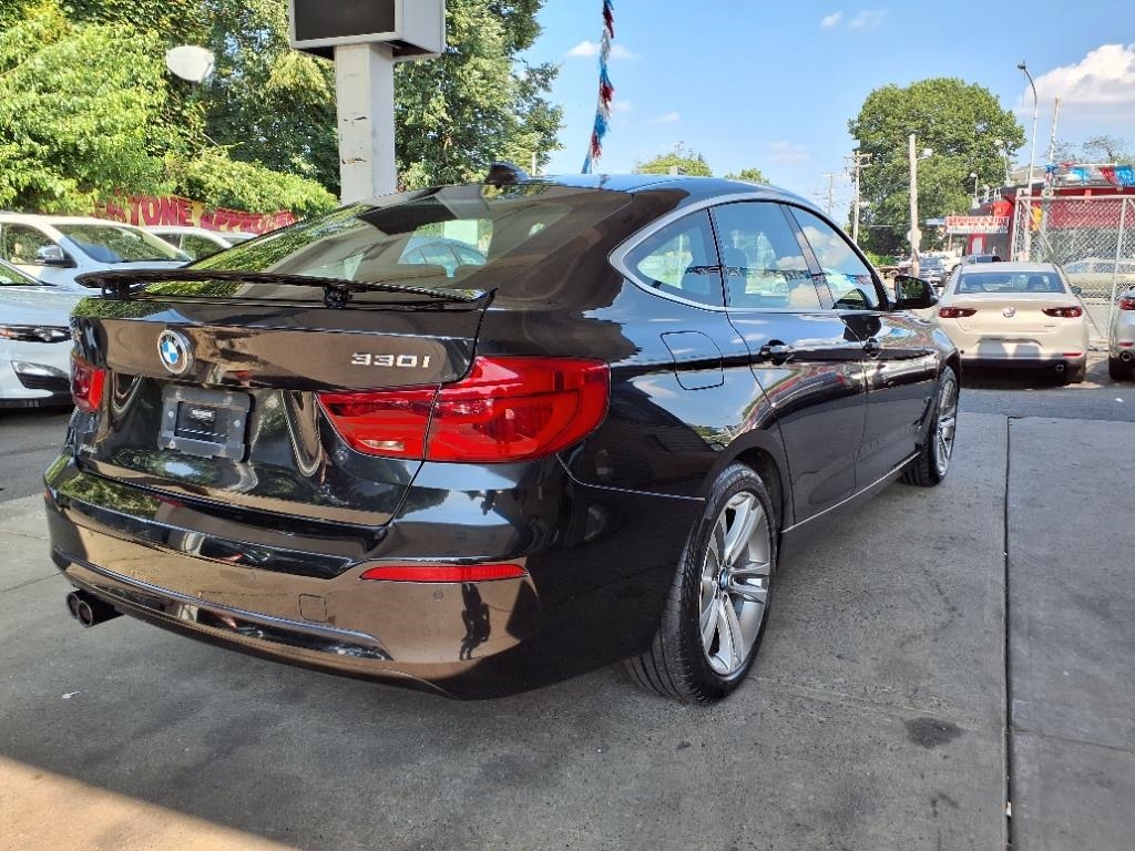 BMW 3 Series  2018 BMW 3 Series  2018