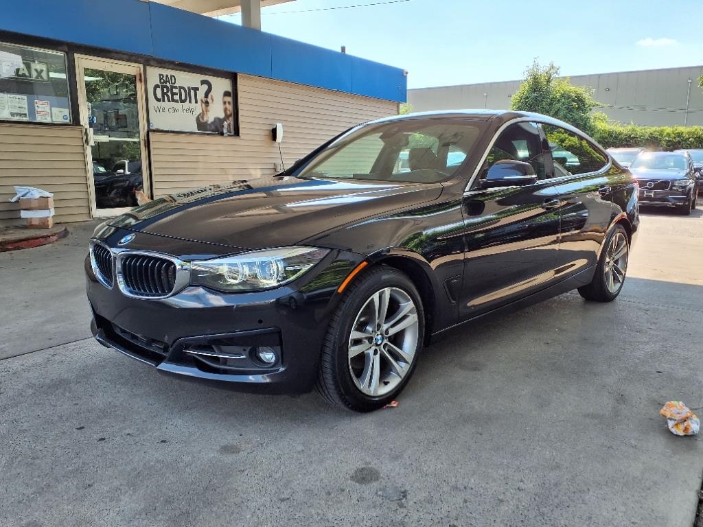 BMW 3 Series  2018 BMW 3 Series  2018