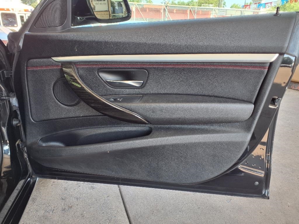 BMW 3 Series  2018 BMW 3 Series  2018