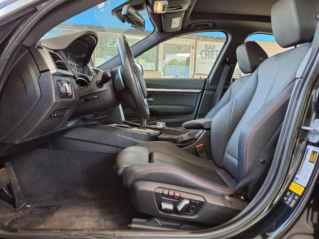 BMW 3 Series  2018 BMW 3 Series  2018