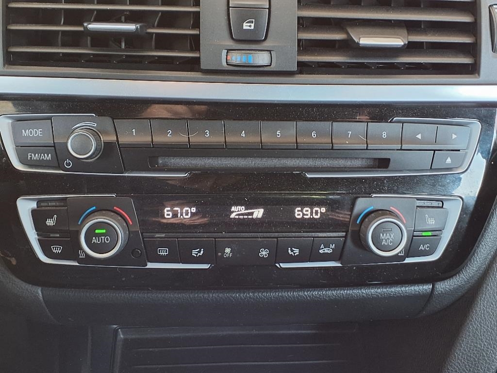 BMW 3 Series  2018 BMW 3 Series  2018