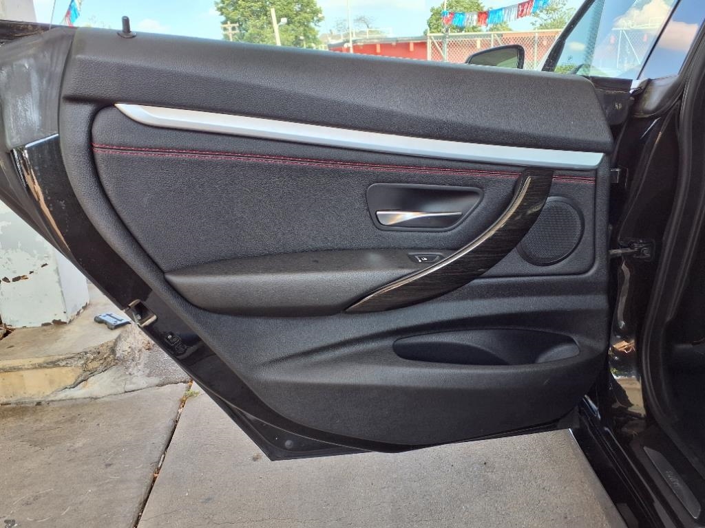 BMW 3 Series  2018 BMW 3 Series  2018