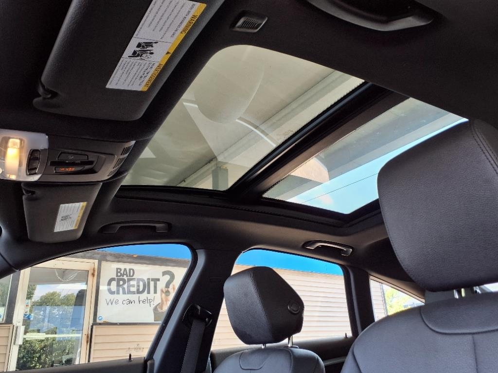 BMW 3 Series  2018 BMW 3 Series  2018