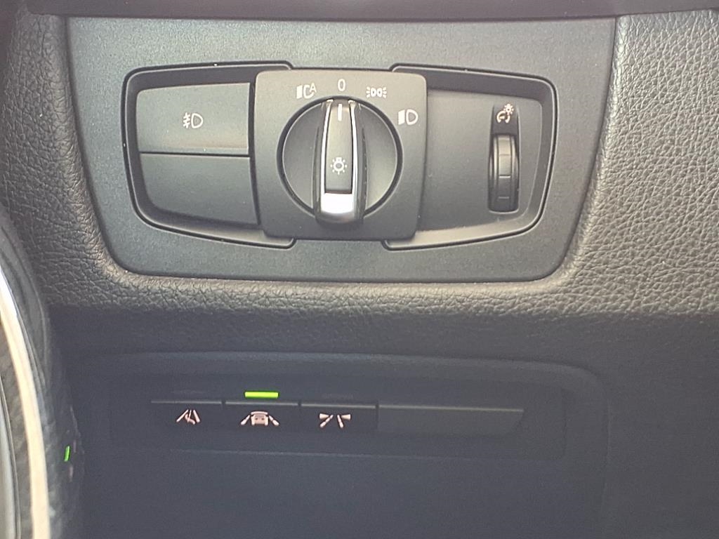 BMW 3 Series  2018 BMW 3 Series  2018