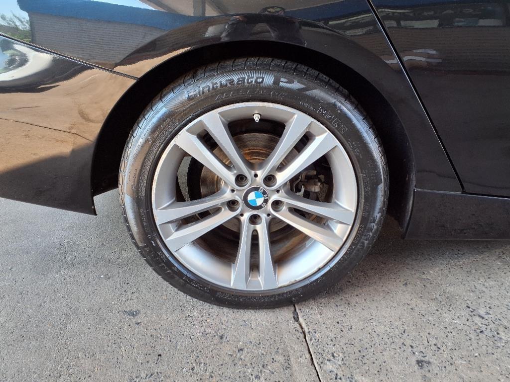 BMW 3 Series  2018